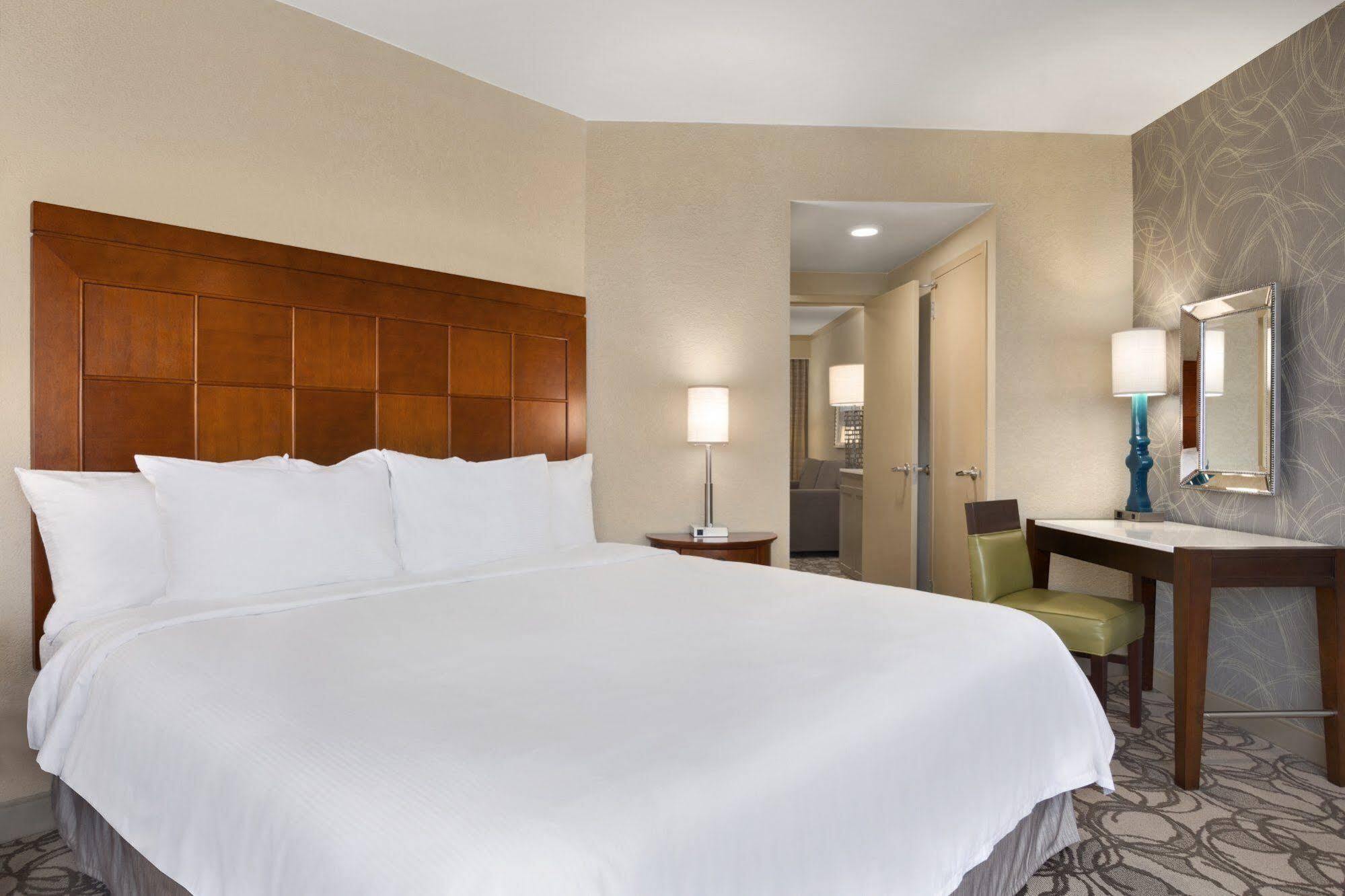 Embassy Suites Amarillo Downtown Eksteriør bilde
